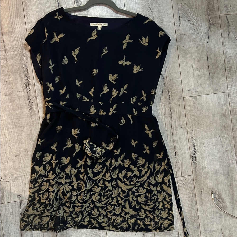 Elegant Black and Gold Bird Pattern Mini Dress